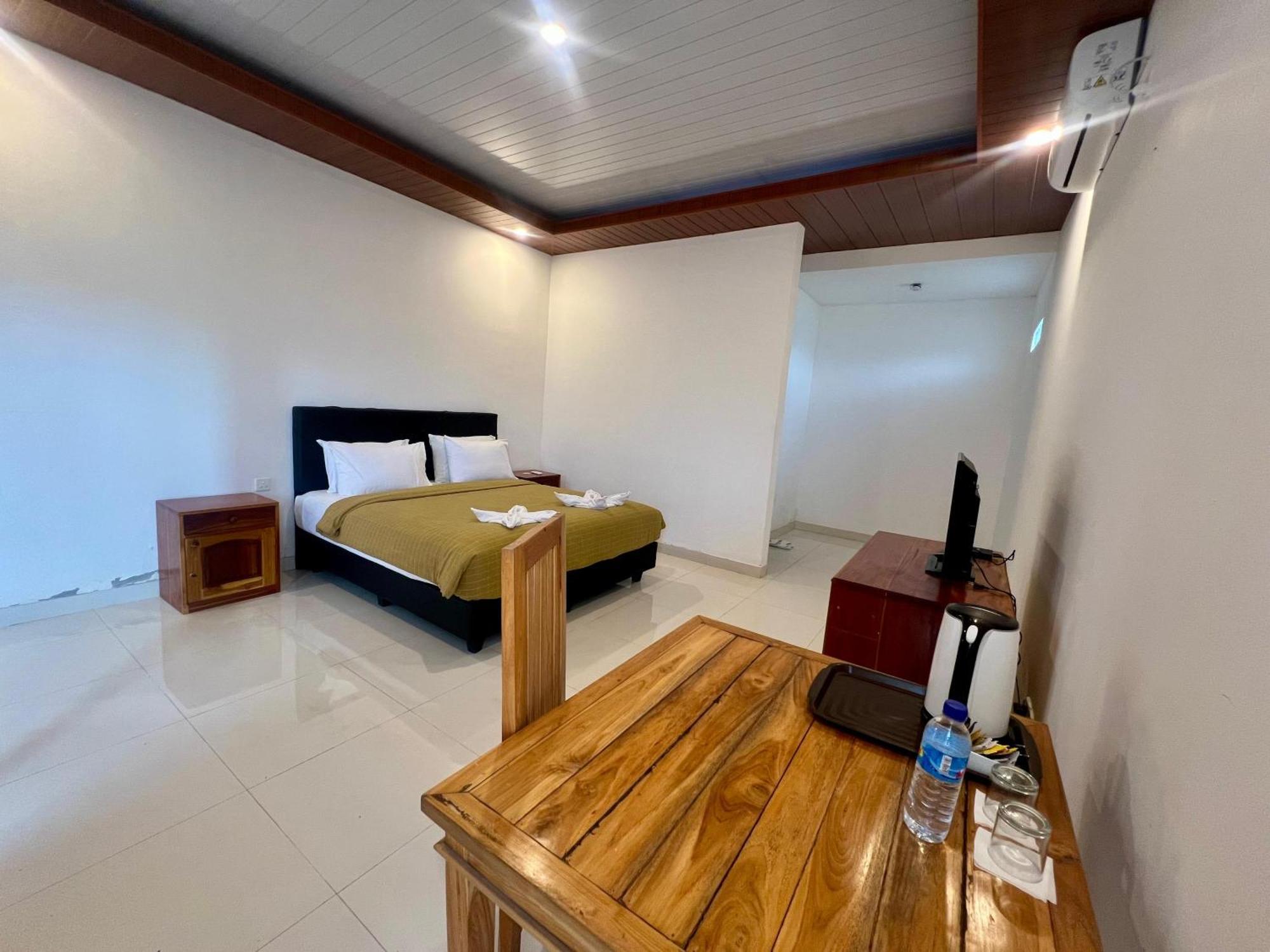 Pohon Purba Resort & Restaurant Labuhan Pandan エクステリア 写真